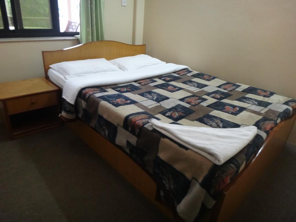 Hotel Diplomat Pokhara Kamer foto